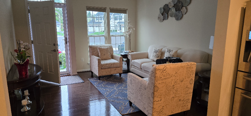 135 Briarwood Ln - Photo 3 of 16