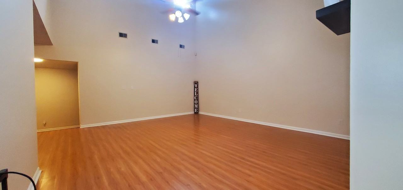 4941 Easy Street - Photo 5 of 36