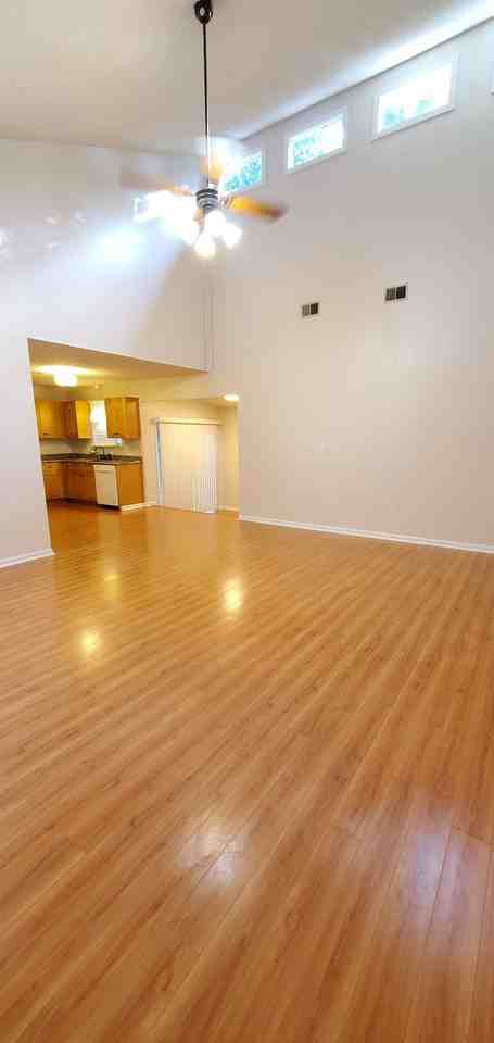 4941 Easy Street - Photo 6 of 36