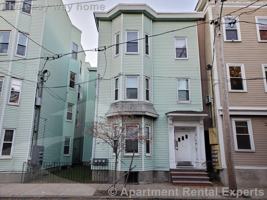 featured image of 237 Columbia St #1