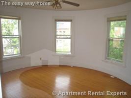 featured image of 246 Beacon St #3L