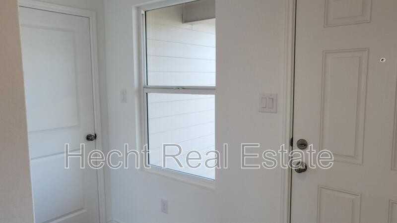 9137 Navarro Vis - Photo 5 of 31