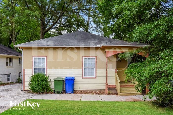 132 Brownlee Rd SW, Atlanta, GA 30331 3 Bedroom Apartment for 1,025