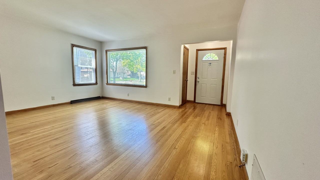 4308 North 67th Street - Photo 3 of 23
