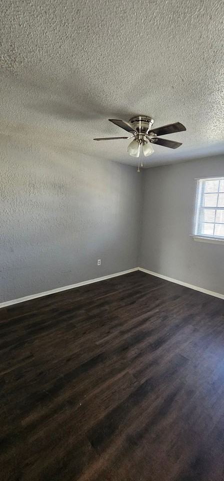 711 N 70th St - Photo 3 of 10