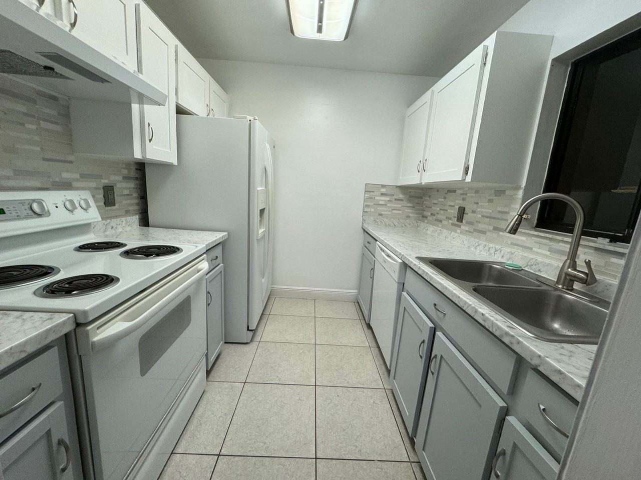 2304 Inagua Way - Photo 7 of 15