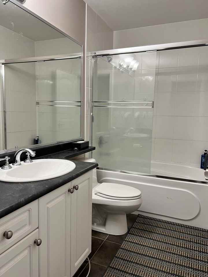 7672 161 Street - Photo 5 of 5