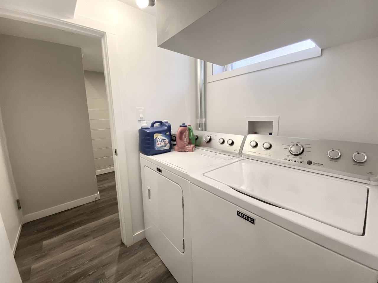 345 Bunting Rd - Photo 2 of 27