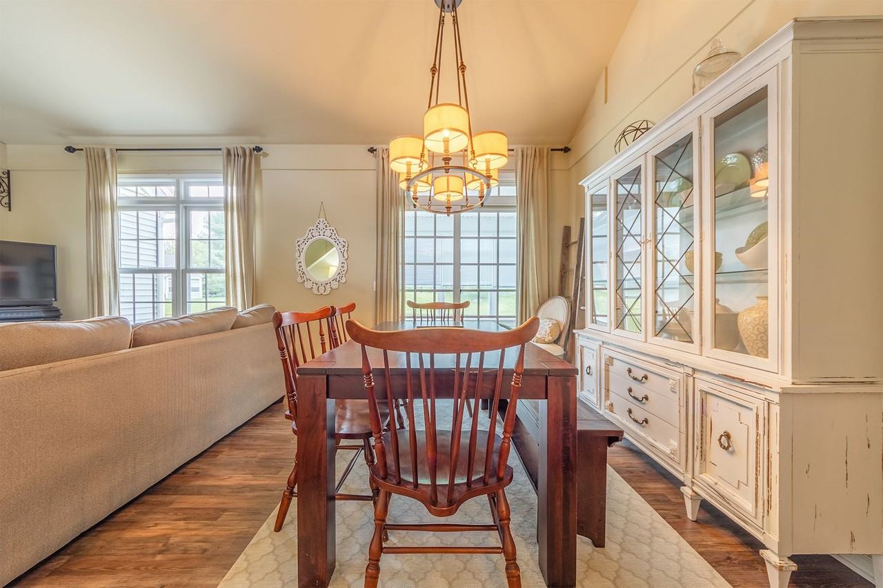 7914 Kilmory Cir - Photo 6 of 30