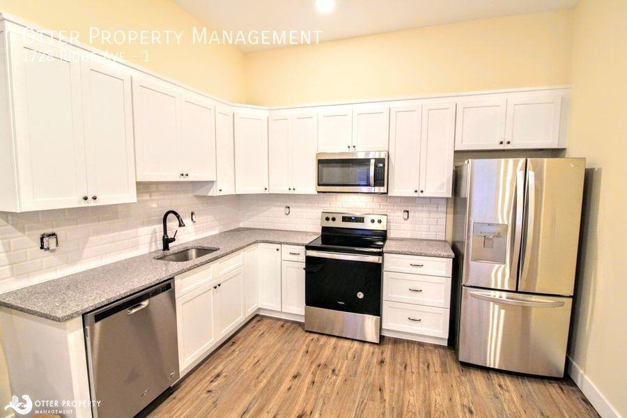 1728 Ridge Ave #1 - Photo 7 of 18