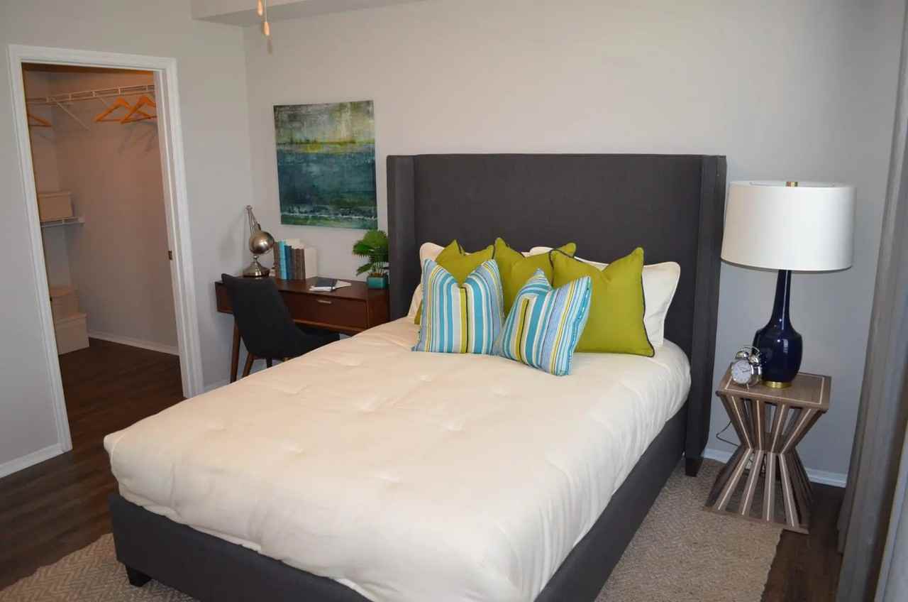 Doctor Martin Luther King Junior Street North #2 - Photo 4 of 12