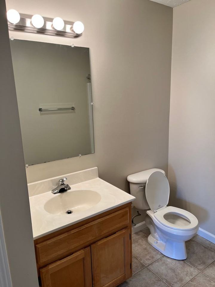 Lakepointe Apartment Homes - Photo 2 of 17