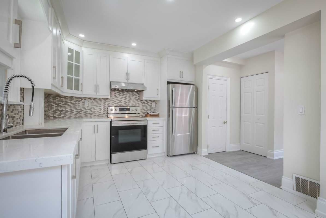 56 Bicknell Ave Fl - Photo 2 of 32