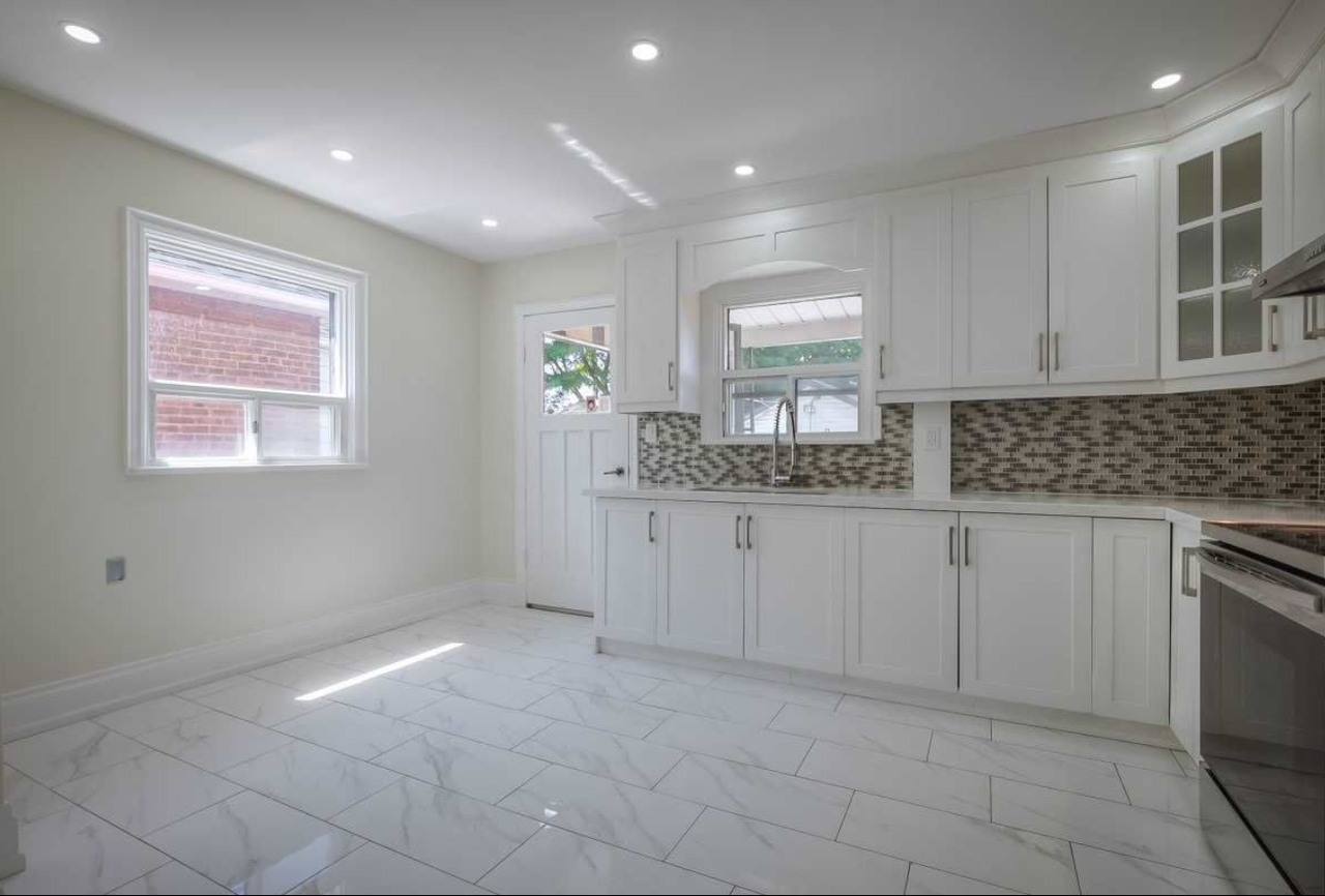 56 Bicknell Ave Fl - Photo 3 of 32