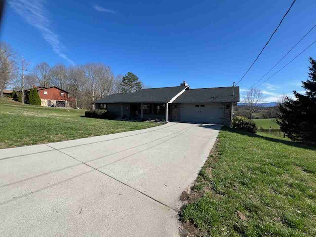 2606 Dellwood Dr - Photo 2 of 25