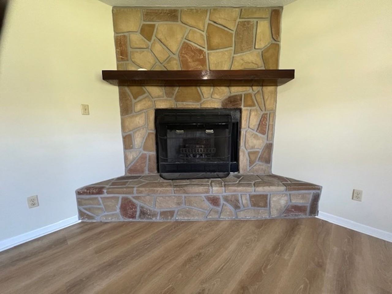 2606 Dellwood Dr - Photo 6 of 25