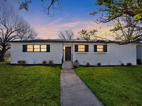 4802 Selkirk Dr - Photo 2 of 18