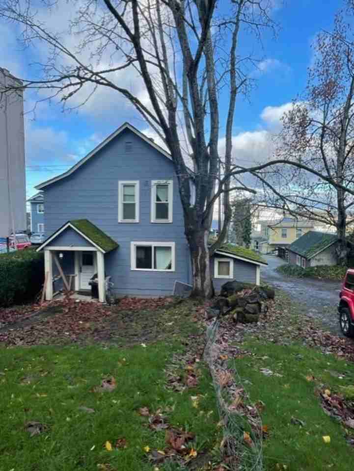 823 High Street - Photo 2 of 3