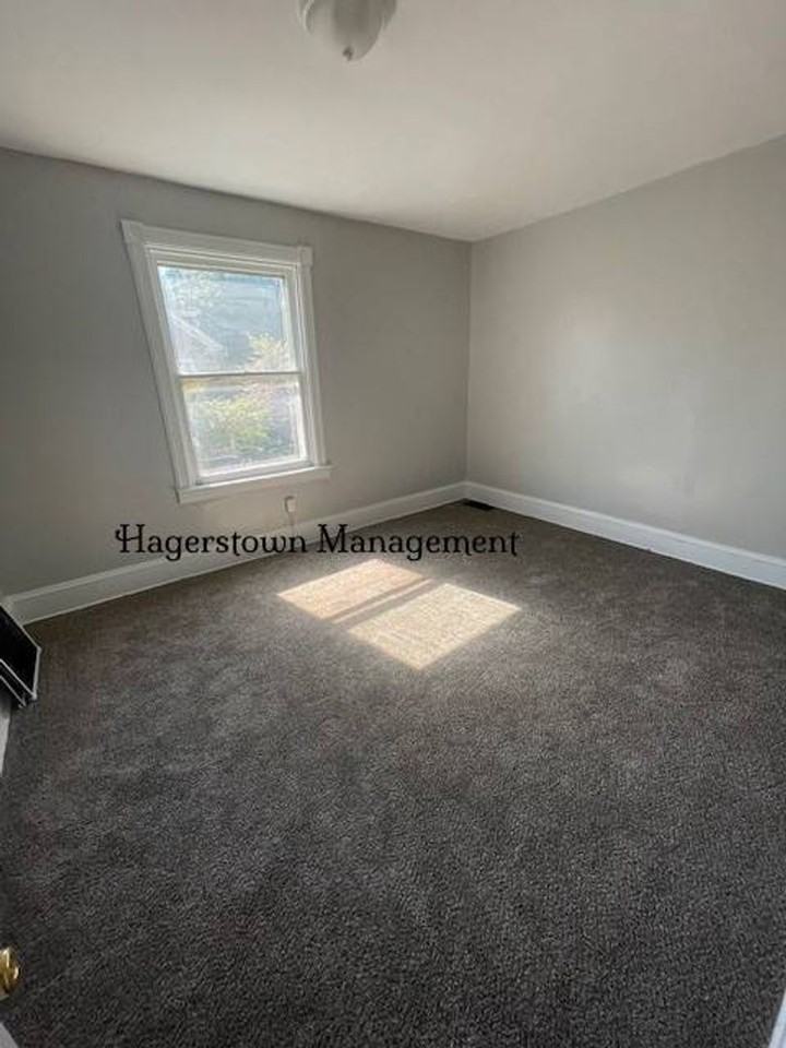 617-619 Mulberry - Photo 3 of 11