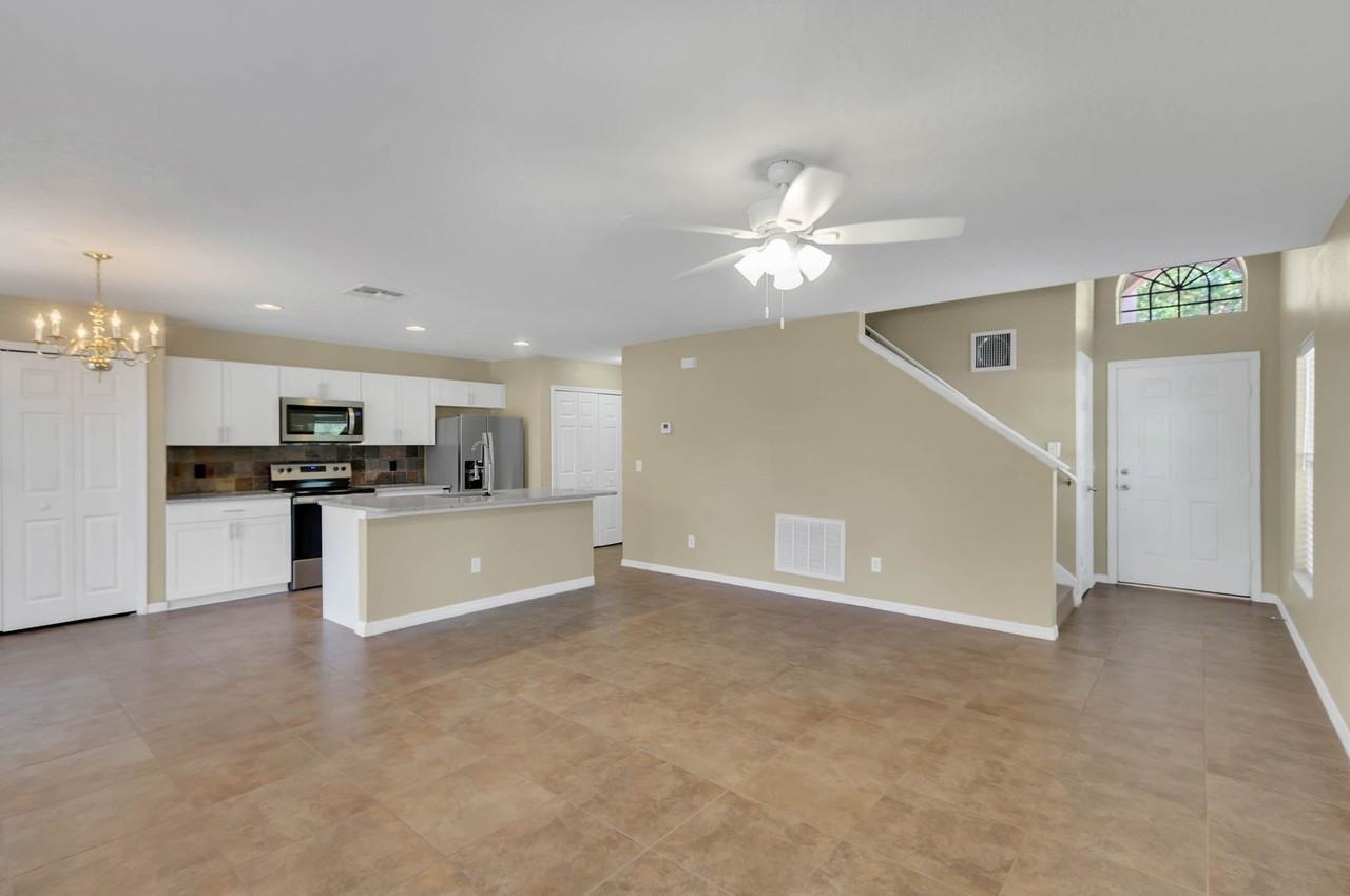 1596 Sherbourne St - Photo 5 of 24
