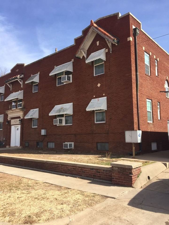 1201 E Broadway Ave #K