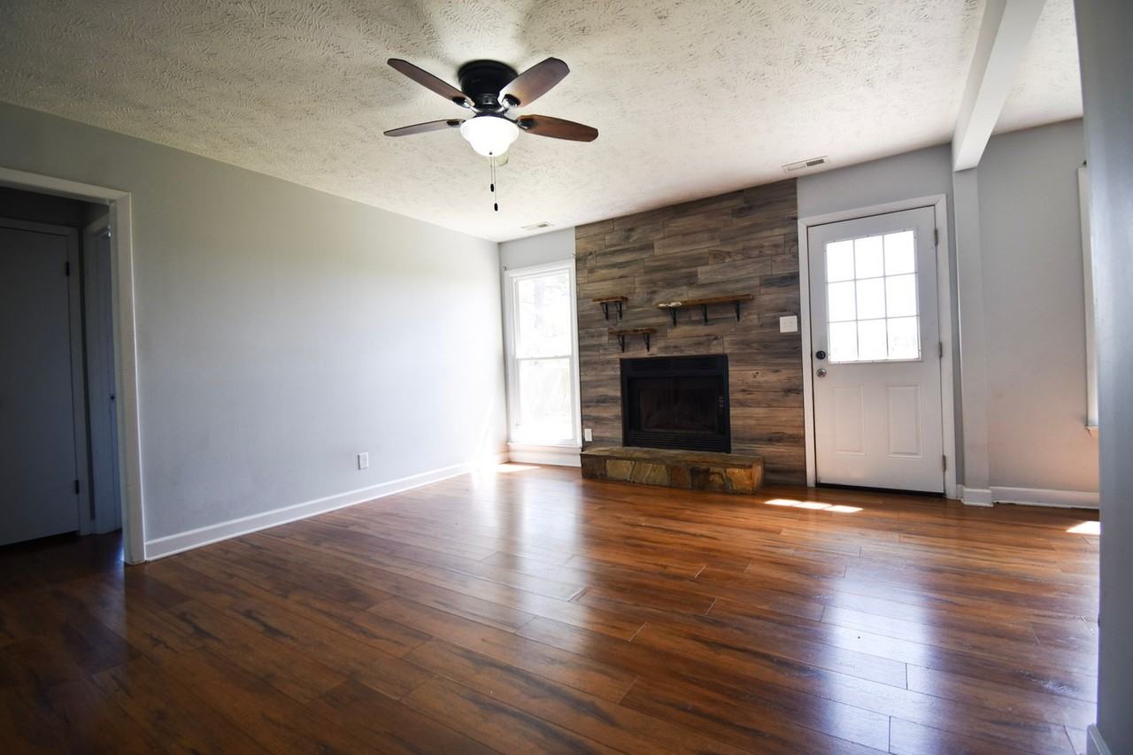 2209 Rustic Trail - Photo 4 of 20