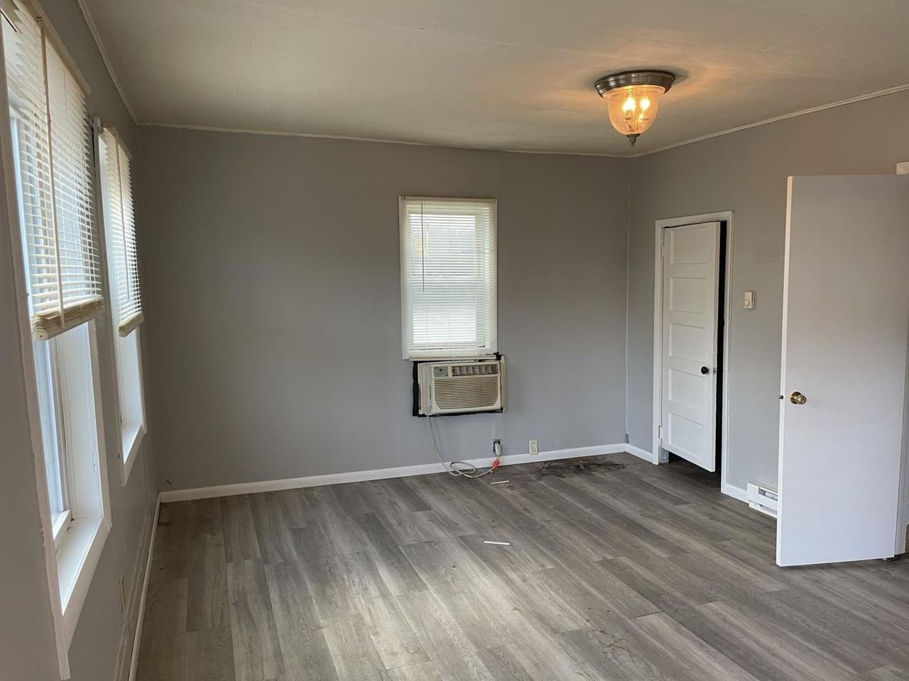 27 S Main Street - Photo 2 of 4