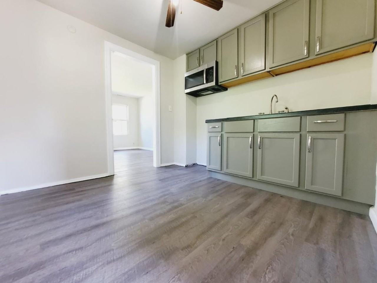 2358 Vermont St - Photo 2 of 6