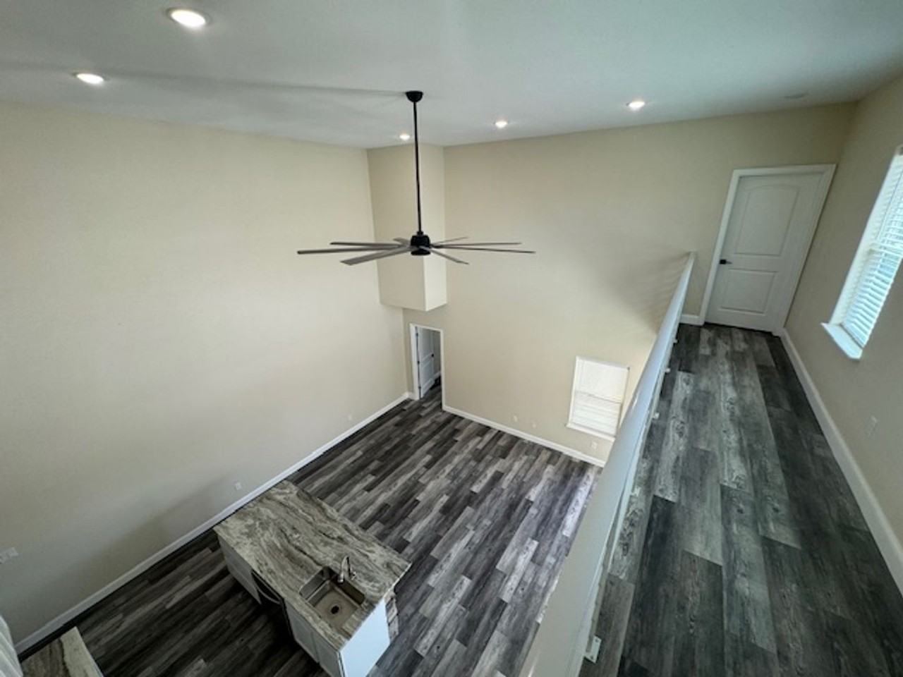 1310 Johnson Bend Rd Unit 1 - Photo 2 of 22