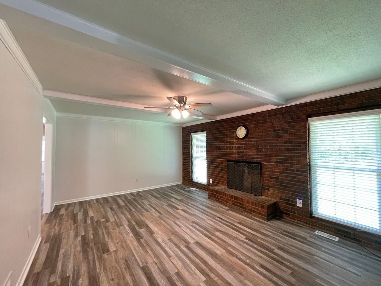 290 Westwood Dr - Photo 3 of 30