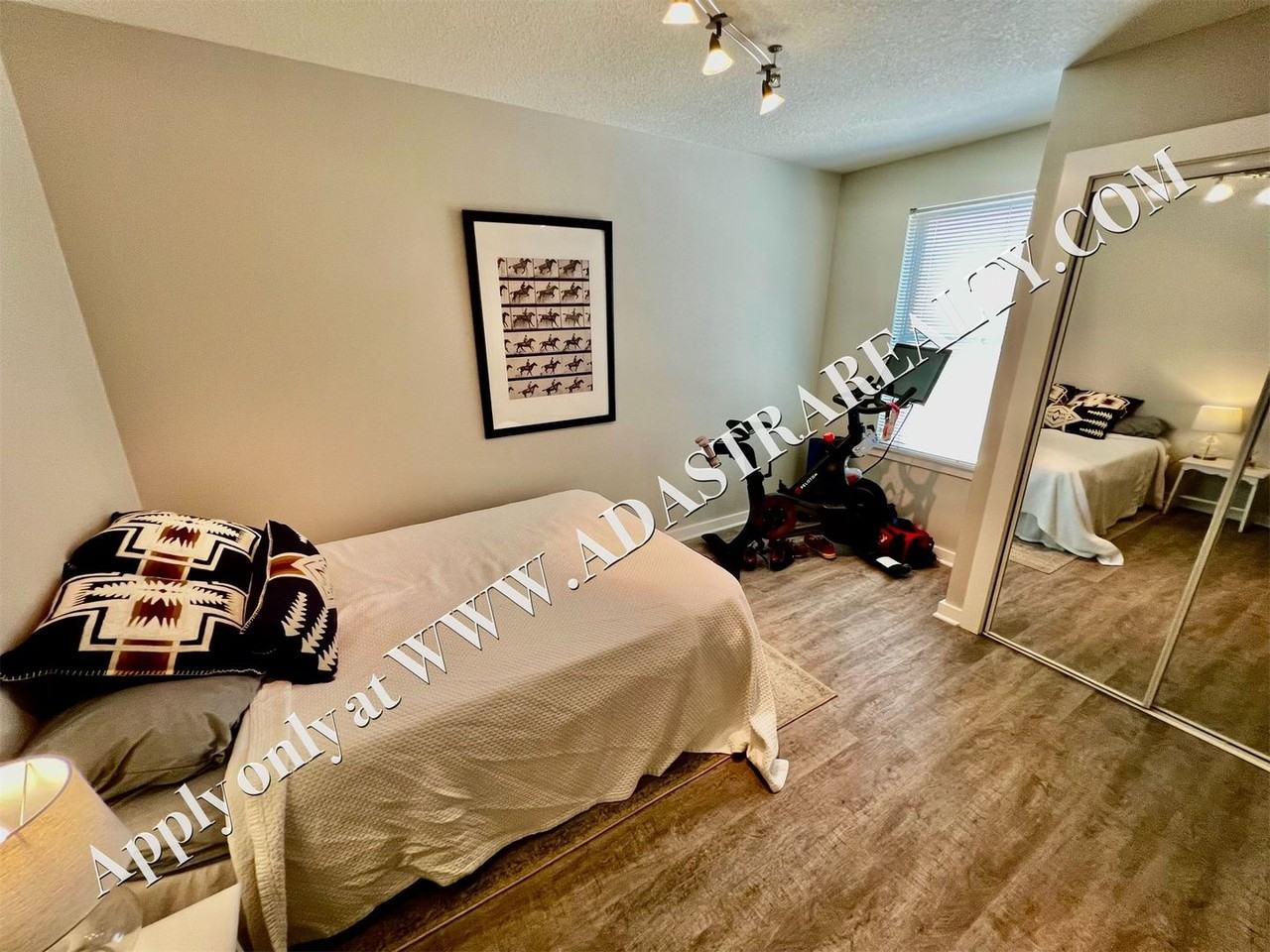 4545 Madison Ave - Photo 4 of 23