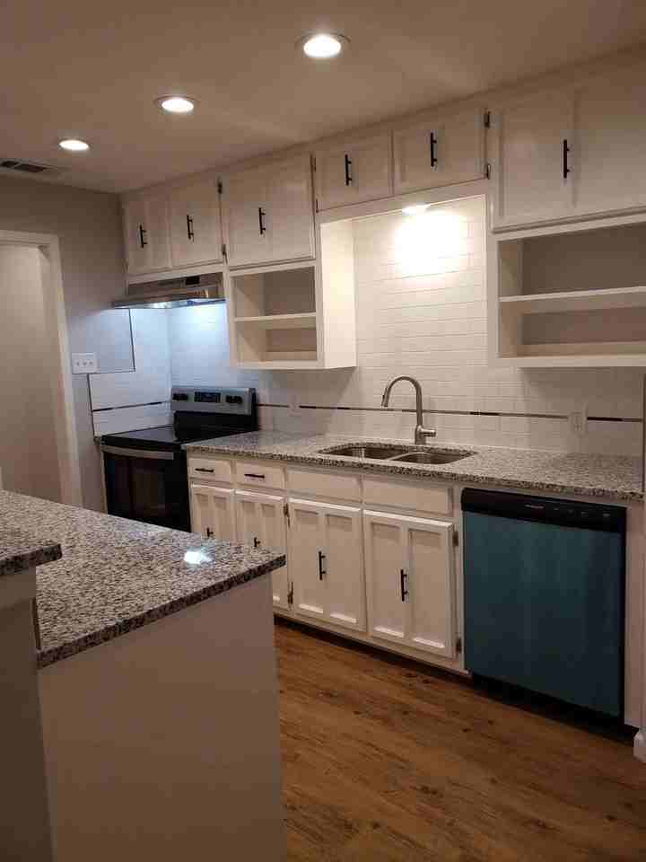 1012 Stell Ave #NA - Photo 2 of 10