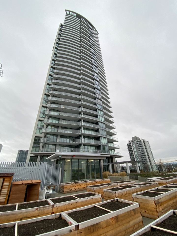 2060 Rosser Ave - Photo 3 of 10