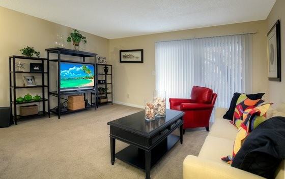 Roosevelt Boulevard #1 - Photo 5 of 8