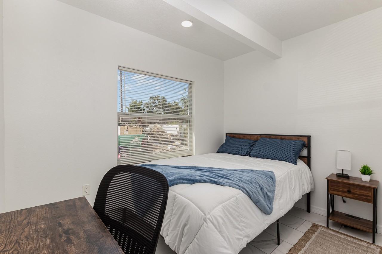 Poppy Ave - Photo 7 of 7