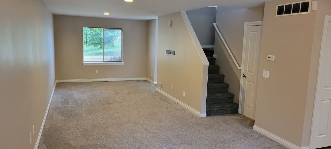 3285 E 11 Mile Rd - Photo 3 of 16
