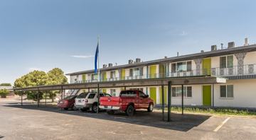 featured image of 3003 Greenbriar Terrace Apartments:  3003 W. 27th Ave