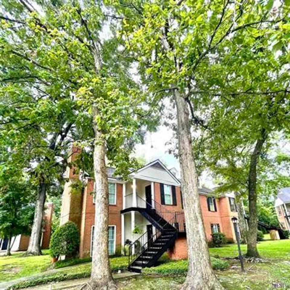 7523 N Jefferson Place Cir #C - Photo 2 of 14