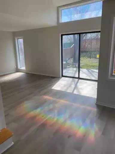 4 Walton Crt #4 - Photo 3 of 17