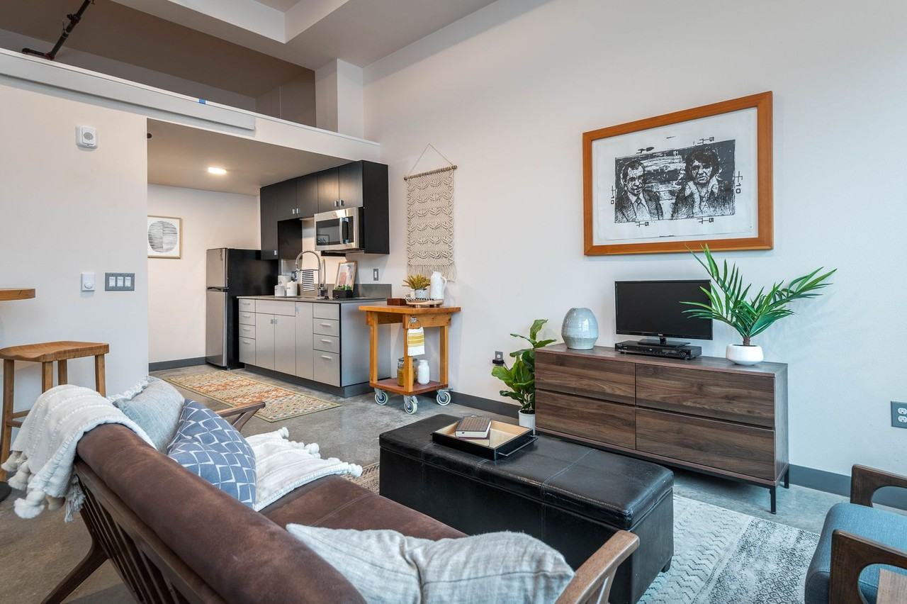 Dean River Apartments - Photo 7 of 50