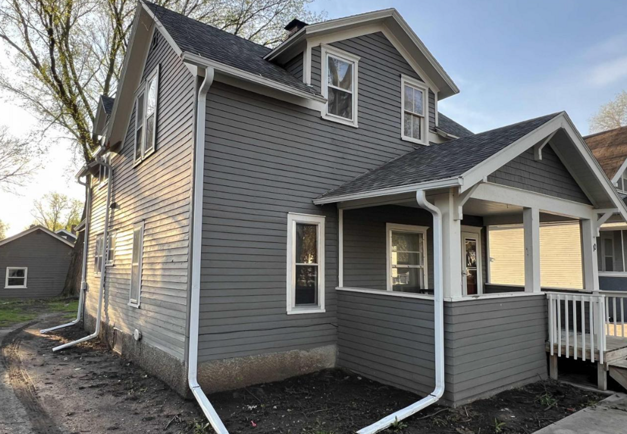 10 South University Street - Photo 2 of 26