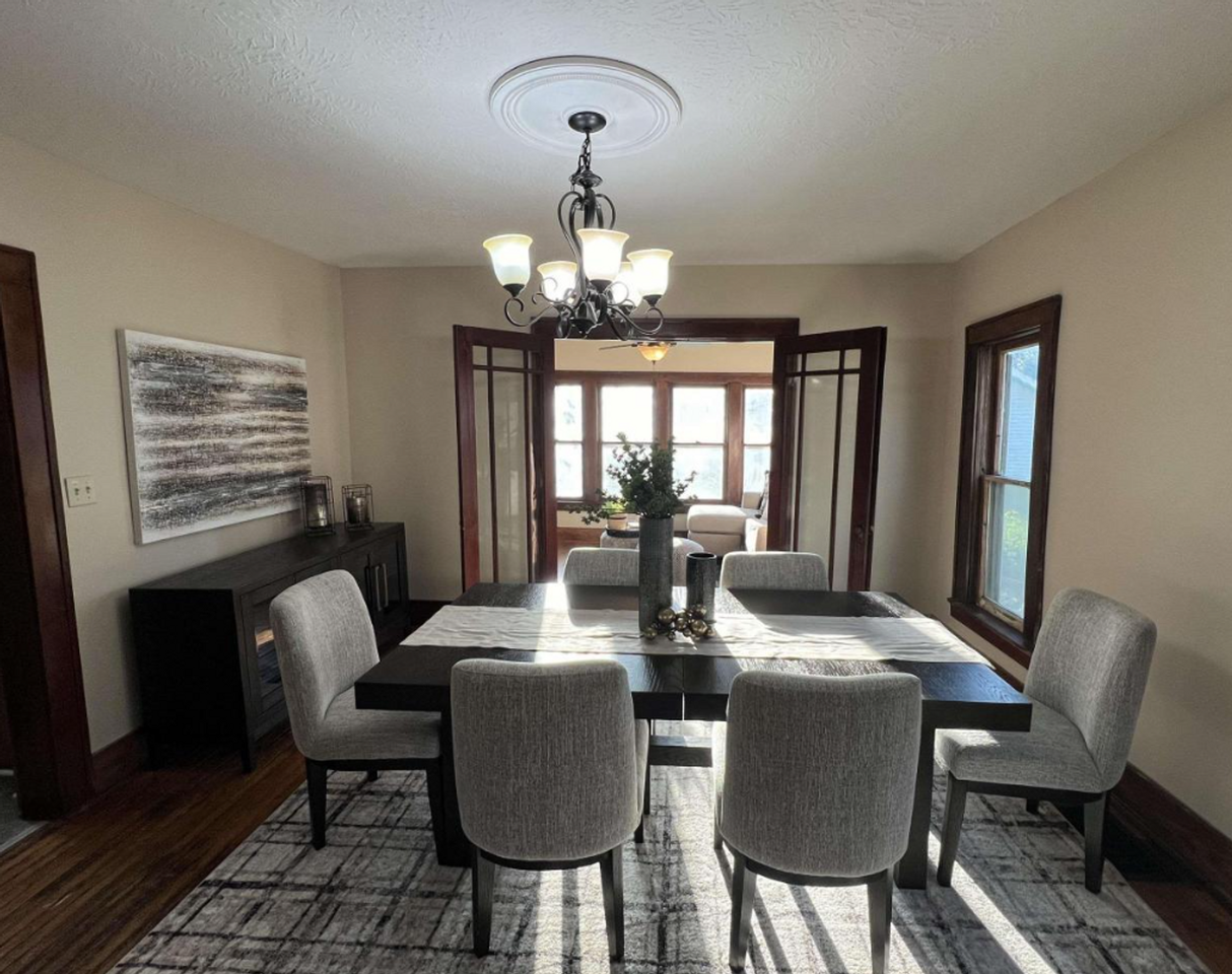 10 South University Street - Photo 3 of 26