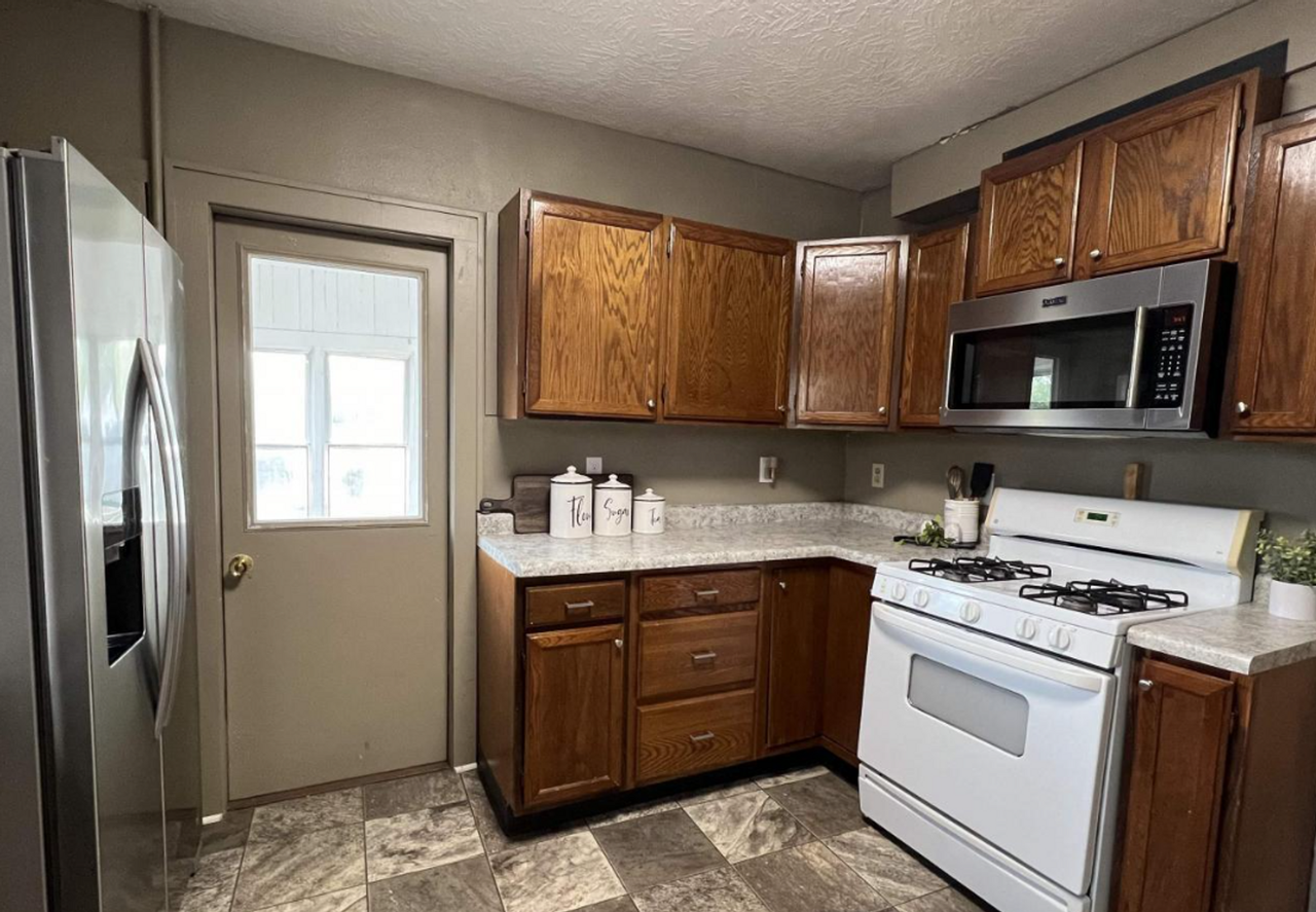 10 South University Street - Photo 5 of 26