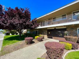 featured image of 1214 Bell St