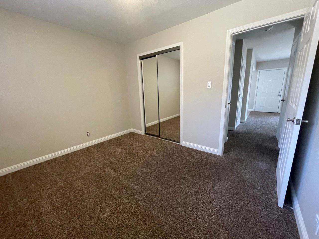 1214 Bell Street - Photo 7 of 9