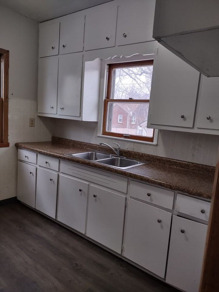 3516 N 47th Ave - Photo 2 of 17