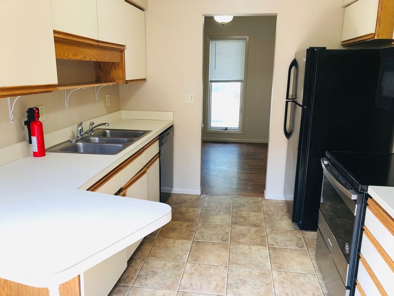 1541 6th St Sw - Photo 6 of 25