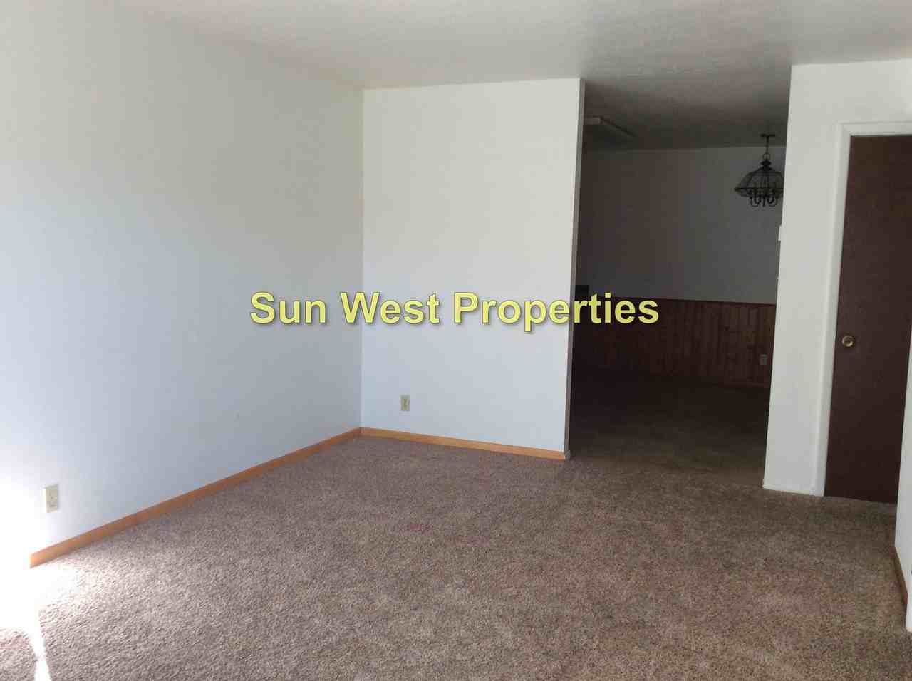 Navajo E. 1015 - Photo 3 of 6