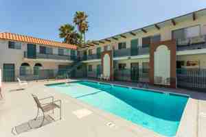 featured image of 585 E St