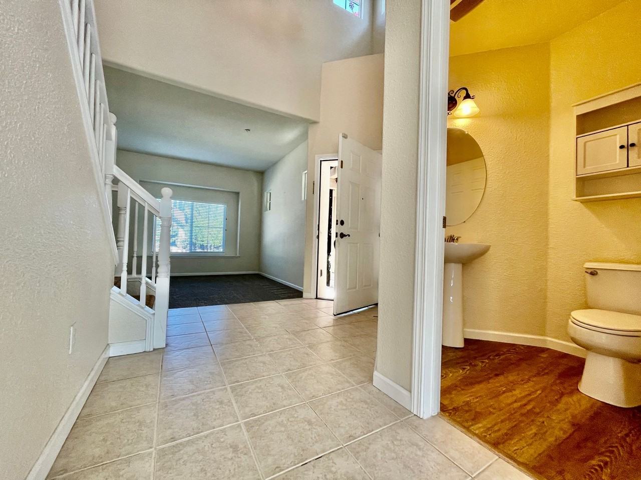 1344 Tiffany Dr - Photo 2 of 21